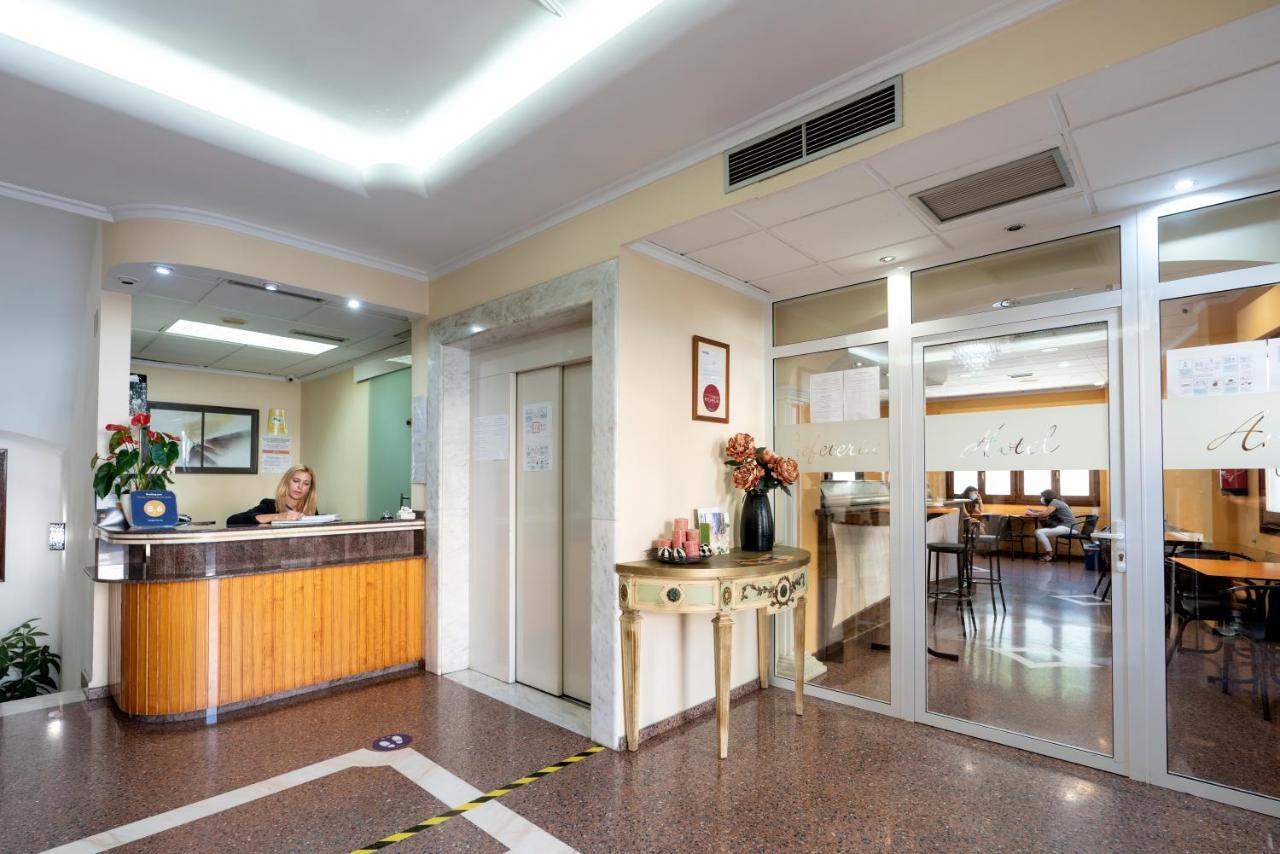 Hotel Anna Косентайна Екстер'єр фото